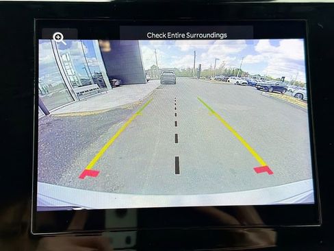 Used 2023 Jeep Grand Cherokee Laredo AWD/4WD image 15