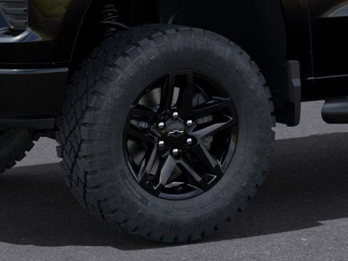 New 2025 Chevrolet Silverado 1500 Custom Trail Boss image 9