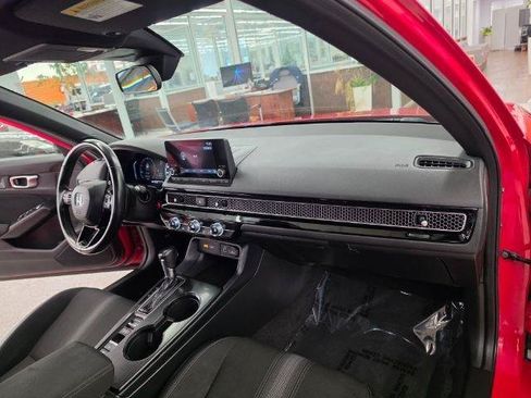 Used 2023 Honda Civic Sport image 13