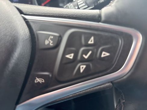 Used 2023 Chevrolet Equinox LT image 55