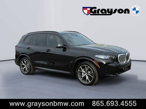 New 2026 BMW X5 xDrive40i w/ M Sport Package image 1