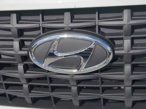 New 2026 Hyundai Venue SE image 11