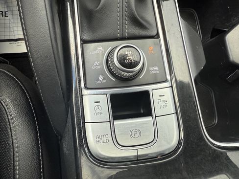 Used 2022 Kia Telluride EX w/ EX Premium Package image 26