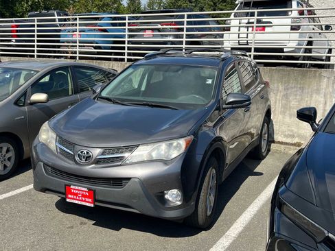 Used 2014 Toyota RAV4 XLE image 1