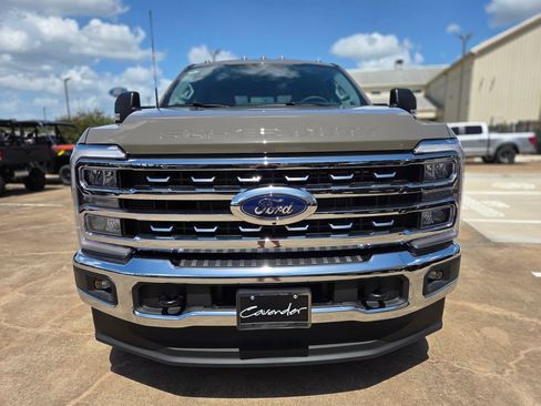 New 2026 Ford F250 XLT w/ XLT Premium Package AWD/4WD image 2