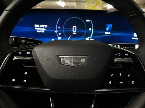Used 2025 Cadillac Lyriq Luxury AWD/4WD image 22