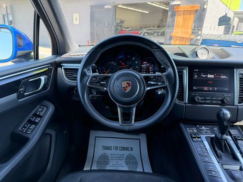 Used 2018 Porsche Macan Sport Edition image 22
