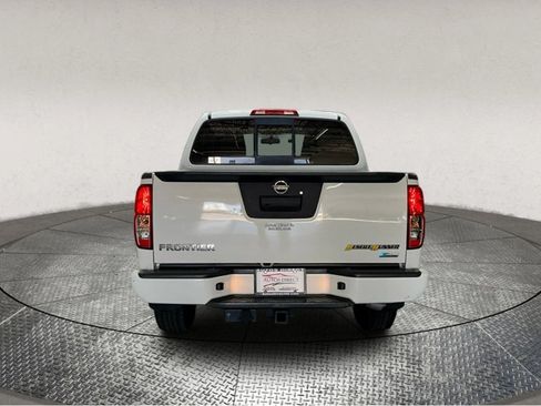 Used 2019 Nissan Frontier Desert Runner image 6