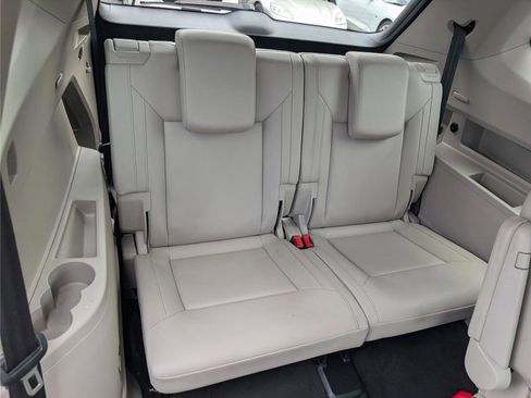 Used 2019 Volkswagen Atlas SE w/ Panoramic Sunroof Package AWD/4WD image 13