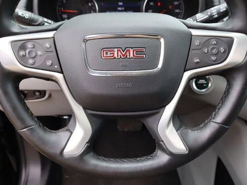 Used 2024 GMC Terrain SLT FWD image 11