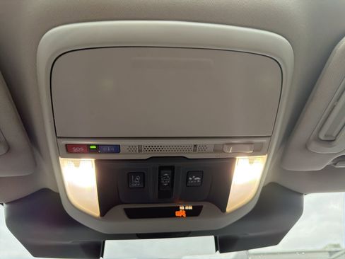 Used 2023 Subaru Forester Premium image 15