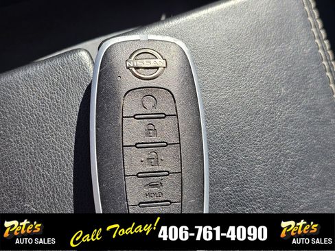 Used 2025 Nissan Rogue SV image 27