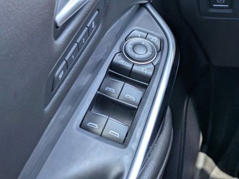 Used 2025 Cadillac XT4 Premium Luxury FWD image 20