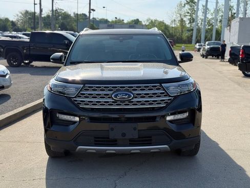 Used 2021 Ford Explorer Limited AWD/4WD image 3