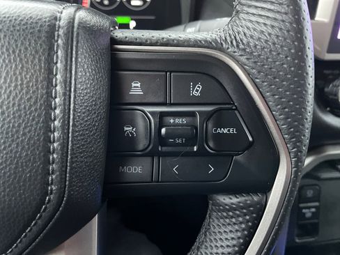 Used 2025 Toyota Tundra Limited image 25