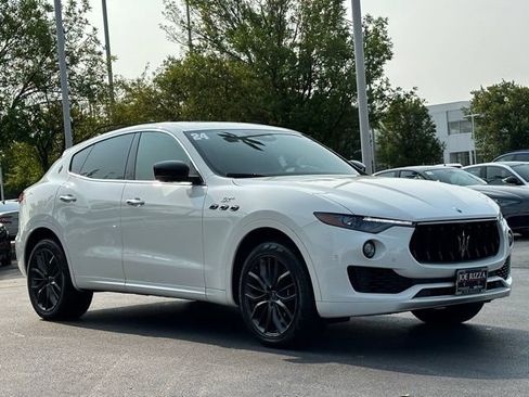 Used 2024 Maserati Levante GT Ultima AWD/4WD image 3