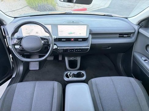 Used 2024 Hyundai Ioniq 5 SEL image 6