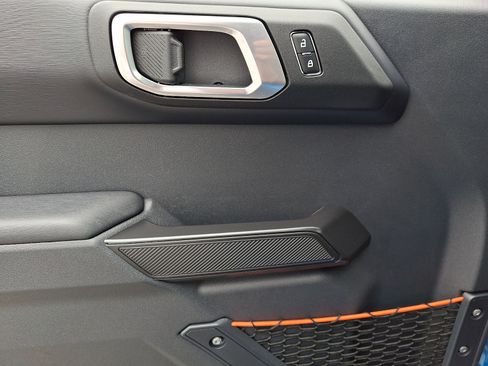 Used 2025 Ford Bronco Raptor w/ Interior Carbon Fiber Pack AWD/4WD image 12