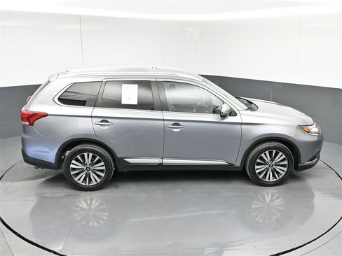 Used 2020 Mitsubishi Outlander SEL AWD/4WD image 25