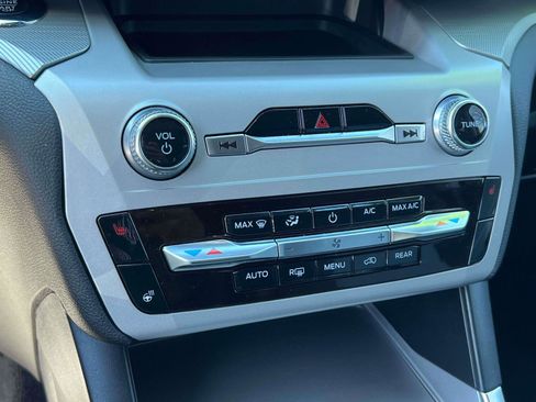 Used 2023 Ford Explorer XLT w/ Equipment Group 202A image 12