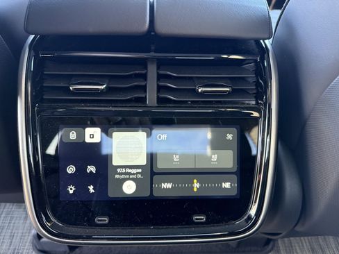 Used 2025 Rivian R1T Adventure image 21