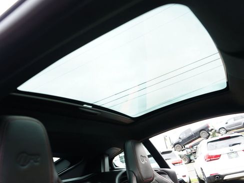 Used 2018 Jaguar F-TYPE R image 19