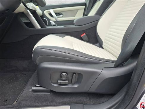 New 2026 Land Rover Discovery Sport Landmark AWD/4WD image 29