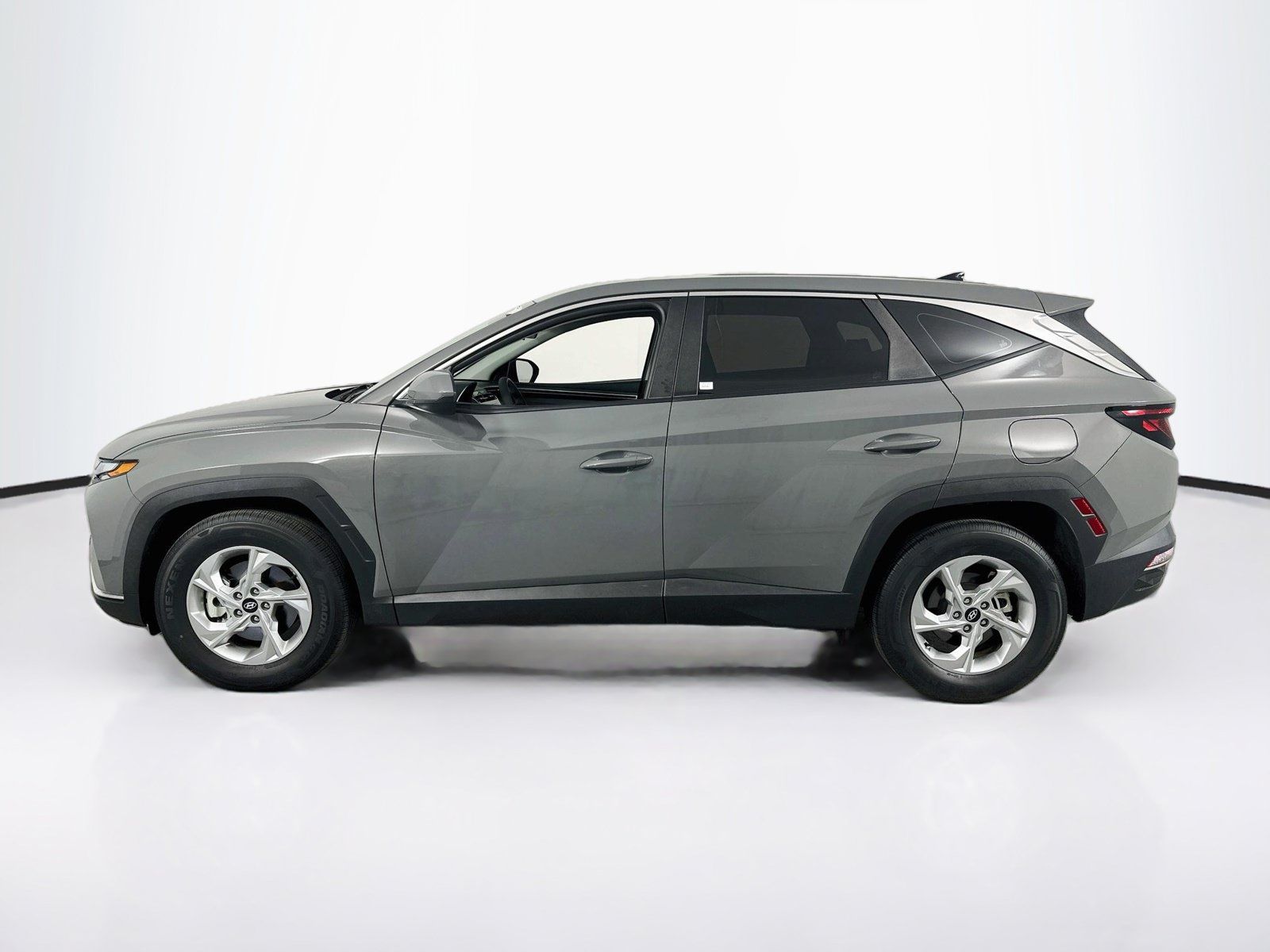 Used 2024 Hyundai Tucson SE FWD image 8