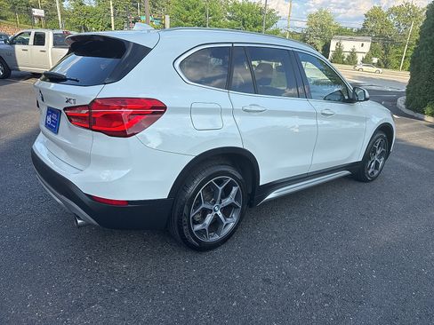 Used 2017 BMW X1 xDrive28i AWD/4WD image 4