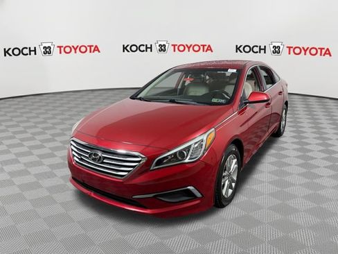 Used 2017 Hyundai Sonata SE FWD image 3