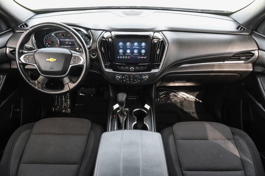 Used 2022 Chevrolet Traverse LT FWD image 10