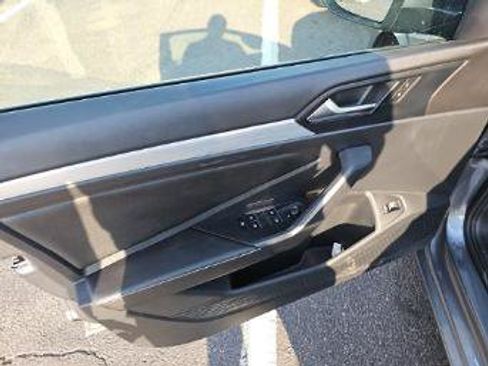 Used 2025 Volkswagen Jetta S FWD image 19