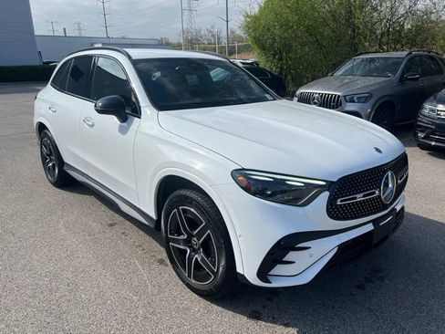 Used 2023 Mercedes-Benz GLC 300 4MATIC image 5