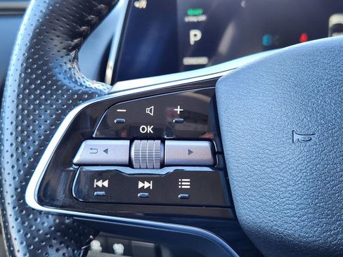 Used 2023 Nissan Ariya FWD image 23