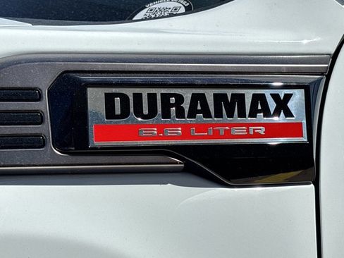 New 2026 GMC Sierra 2500 AT4X w/ LPO, Black Badging Package AWD/4WD image 15