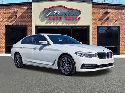 Used 2018 BMW 530i image 1