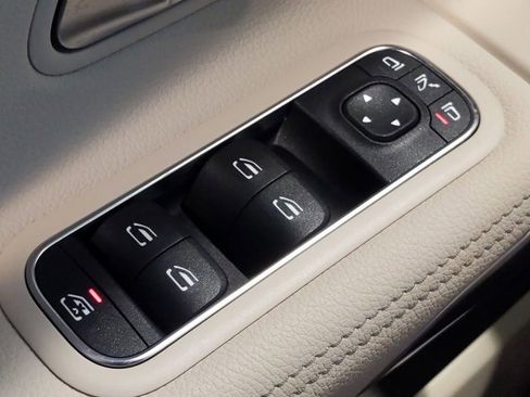 Certified 2023 Mercedes-Benz CLA 250 image 23