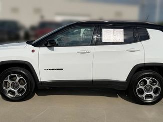 Used 2022 Jeep Compass Trailhawk w/ Trailhawk Convenience Group AWD/4WD video 2