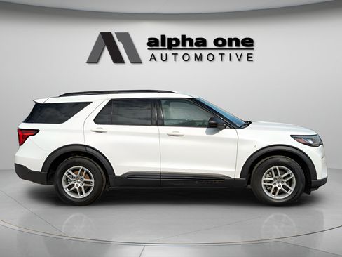 New 2026 Ford Explorer Active w/ Active Comfort Package RWD image 6