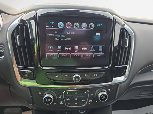 Used 2018 Chevrolet Traverse Premier AWD/4WD image 22