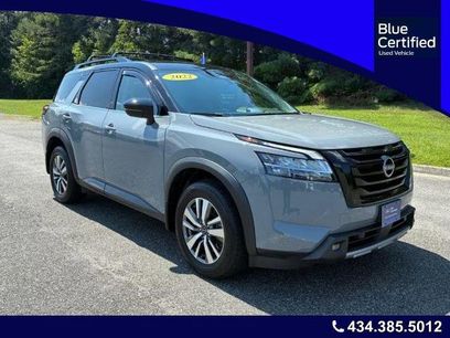 Used 2022 Nissan Pathfinder SL w/ SL Black Package