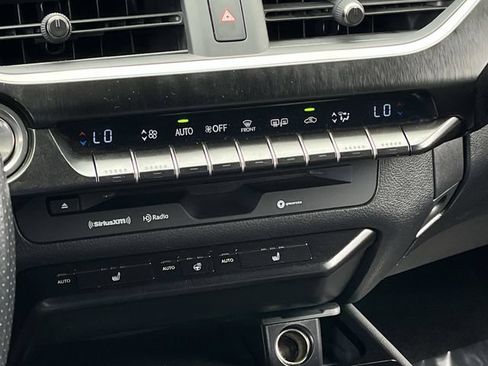 Used 2019 Lexus UX 200 F Sport FWD image 16