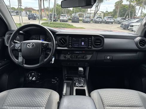 Used 2021 Toyota Tacoma SR AWD/4WD image 14