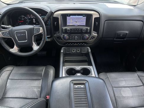 Used 2017 GMC Sierra 1500 Denali w/ Denali Ultimate Package AWD/4WD image 19