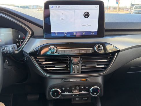 Used 2023 Ford Escape Active image 25