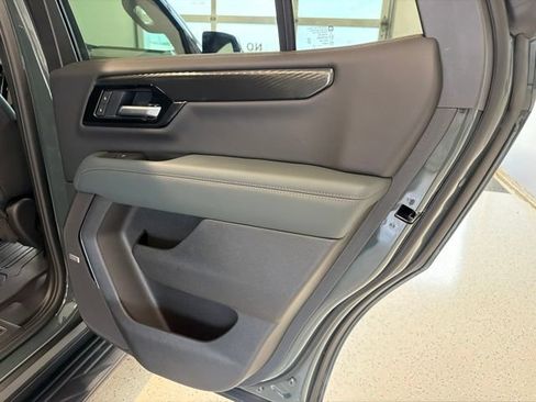 Used 2026 GMC Yukon AT4 w/ LPO, Floor Liner Package AWD/4WD image 51