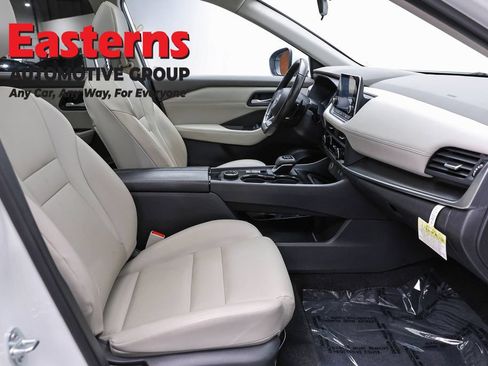 Used 2023 Nissan Rogue SV w/ SV Premium B Package AWD/4WD image 26