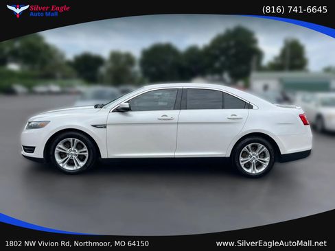 Used 2014 Ford Taurus SEL w/ Equipment Group 201A FWD image 2