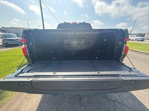 Used 2025 Ford F150 Lightning XLT AWD/4WD image 10