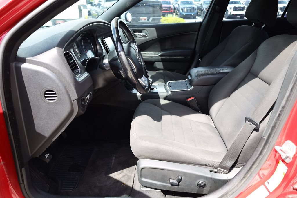 Used 2013 Dodge Charger SXT w/ Sport Appearance Group RWD image 11